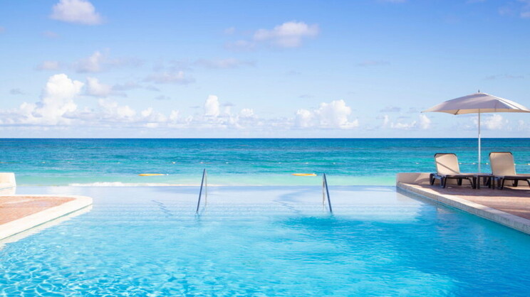 Pineapple Beach Club